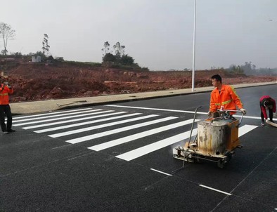 益阳道路交通标线施工现场